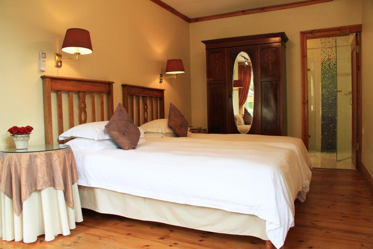סטלנבוש Evergreen Lodge חדר תמונה