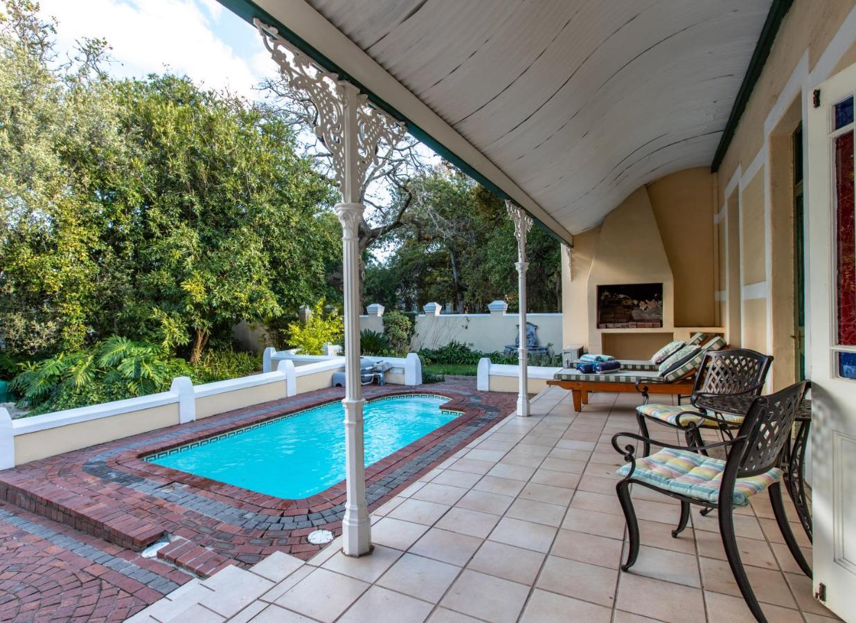 סטלנבוש Evergreen Lodge מראה חיצוני תמונה